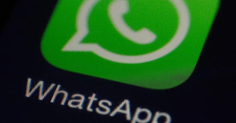 Wie gratuliert man jemandem über WhatsApp zum Geburtstag?
